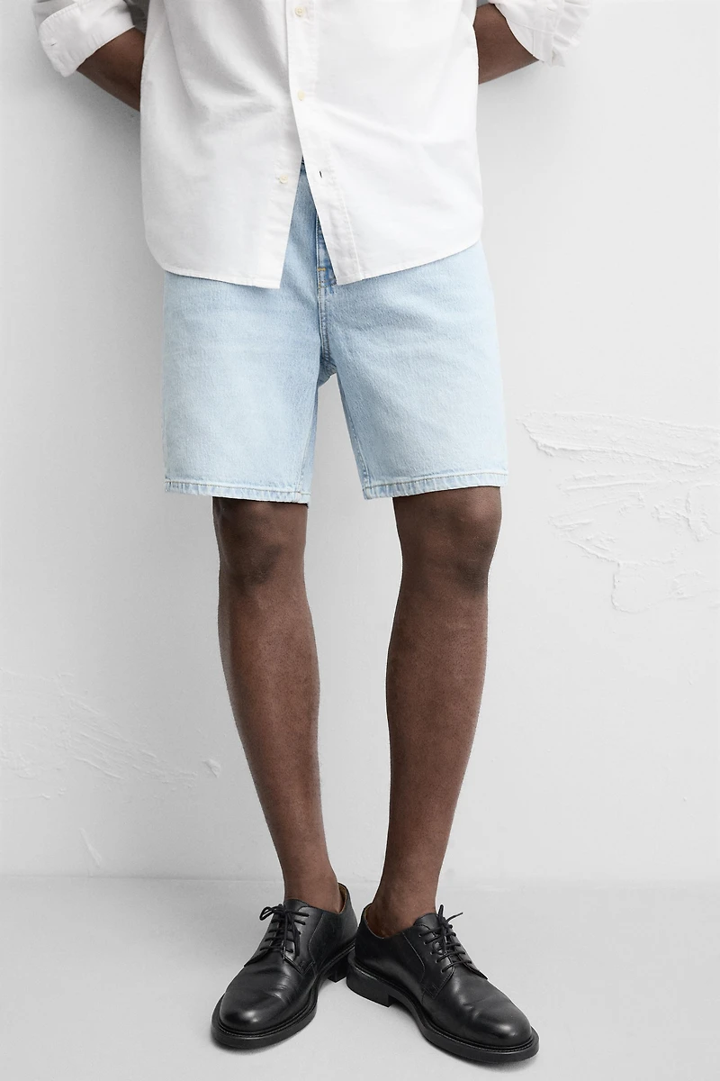 REGULAR FIT DENIM SHORTS