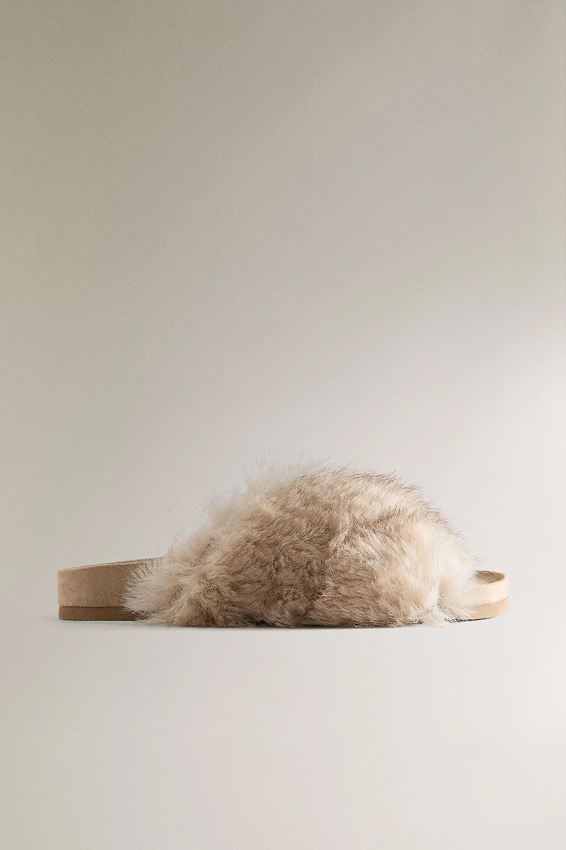 CROSSOVER SANDALS WITH FAUX FUR