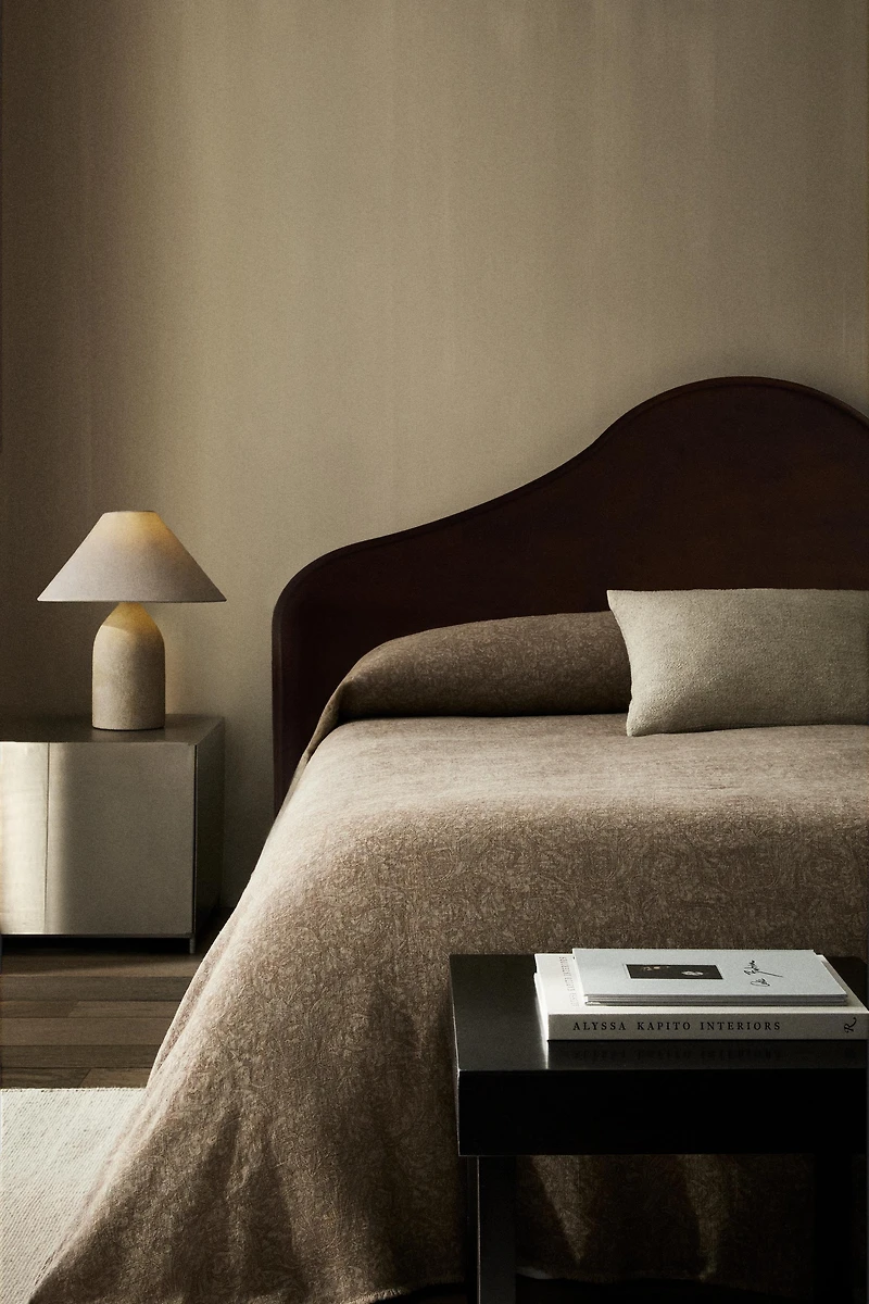 MORRIS & CO. LINEN BEDSPREAD