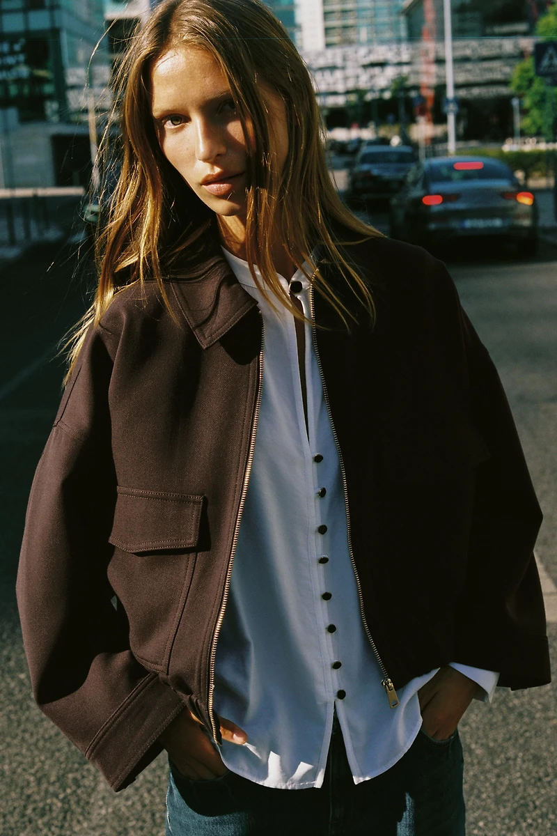 SHOULDER PAD SHIRT