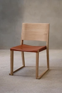 CHAIR 02
