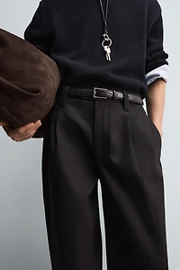 PLEATED BALLOON FIT JEANS