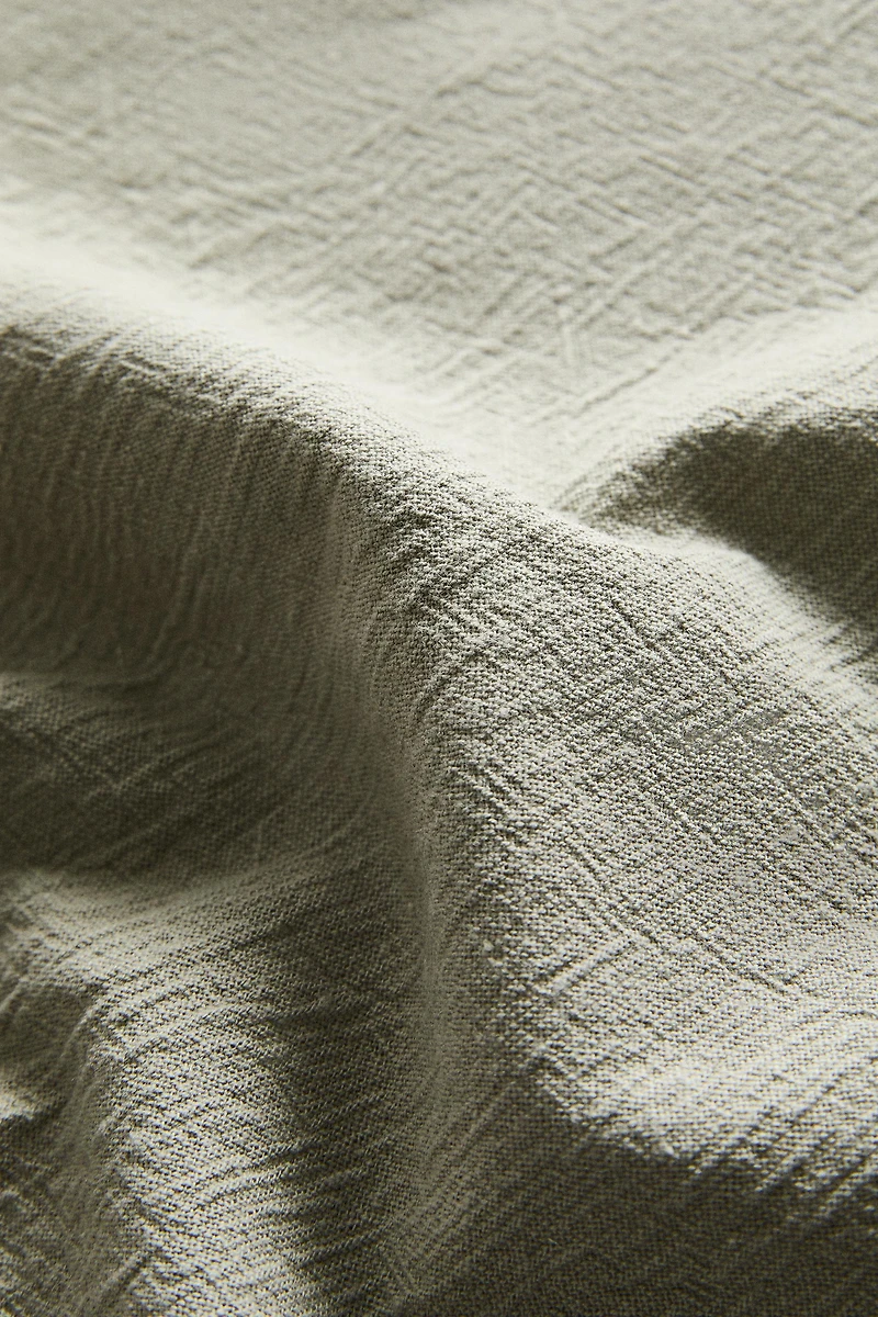 PLAIN DYED THREAD TABLECLOTH