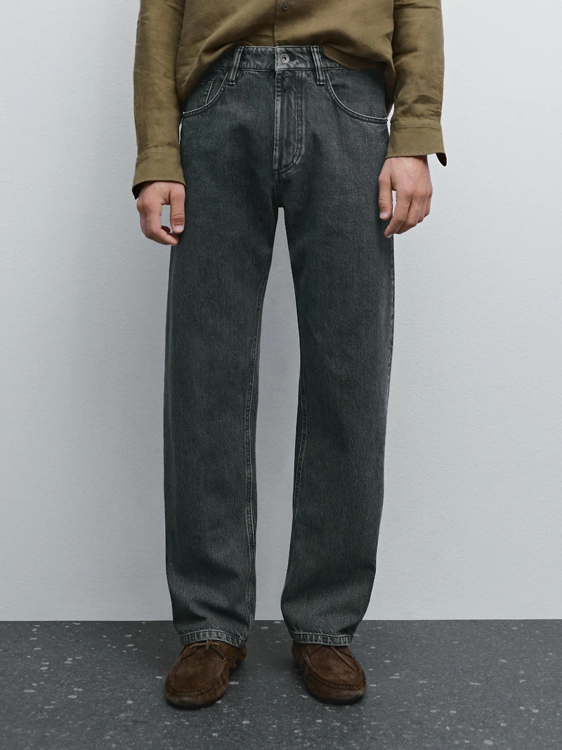 Wide-leg jeans