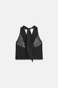 TOPSTITCHED VEST TOP