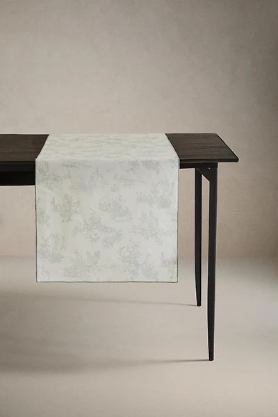 TOILE RESIN TABLE RUNNER