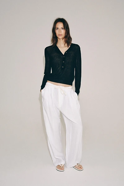 PULL EN MAILLE AVEC BOUTONS