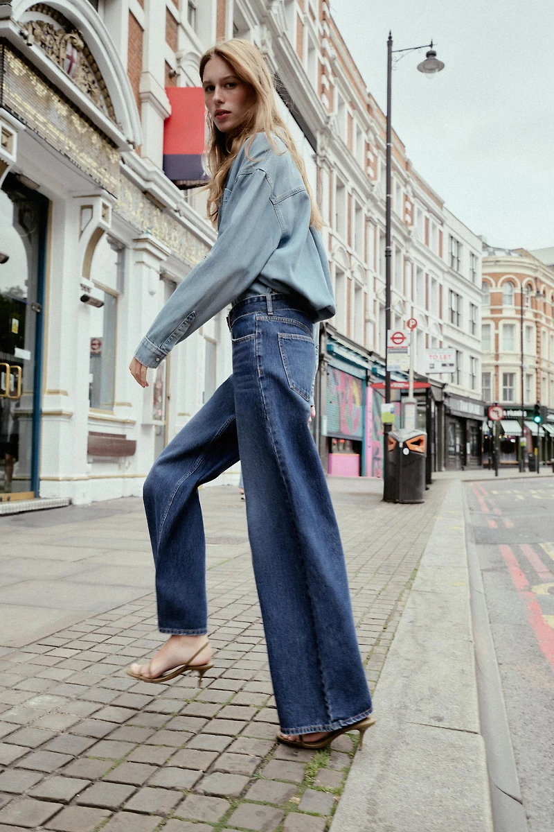 MID-RISE BELTED WIDE LEG JEANS