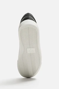 BASIC SNEAKERS