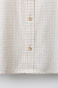 EMBROIDERED TREE TEXTURED SHIRT