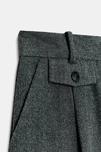 STRIPED PLEATED STRAIGHT LEG PANTS