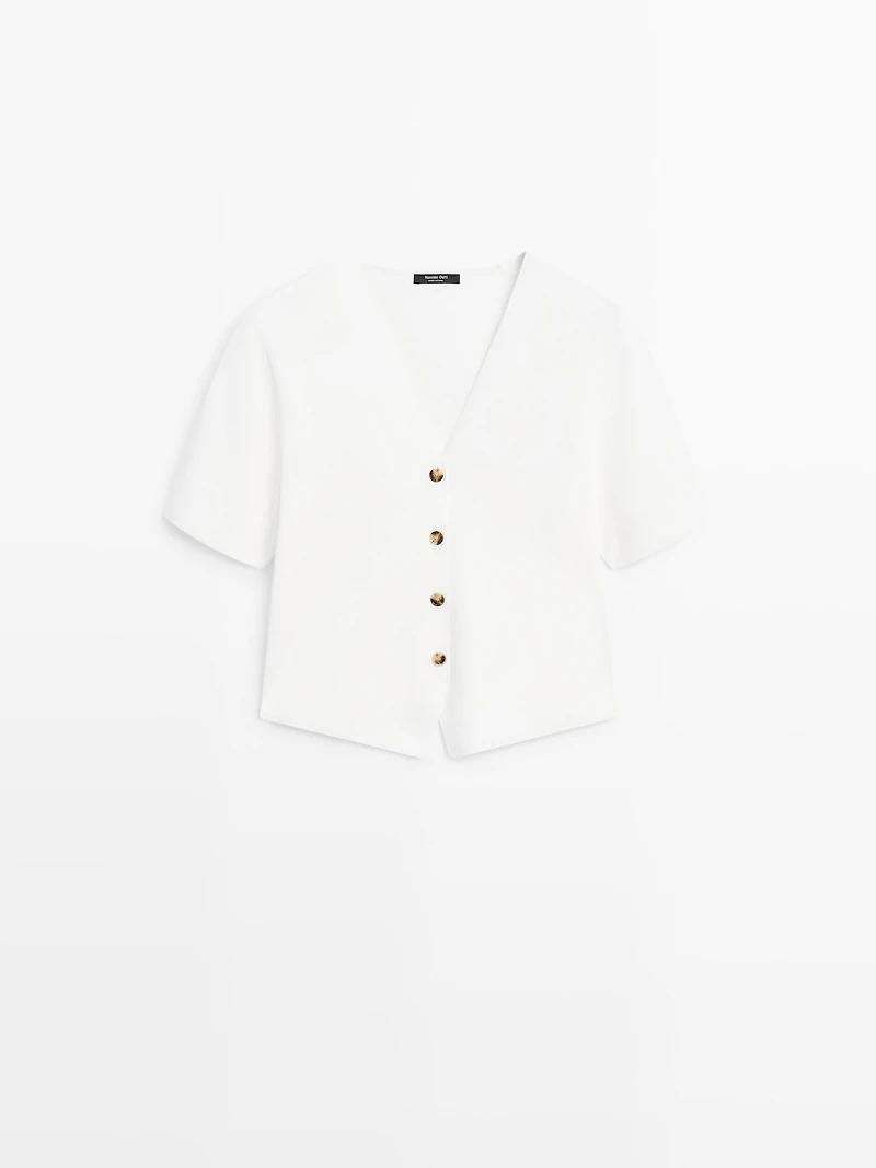 Short sleeve cardigan with button details