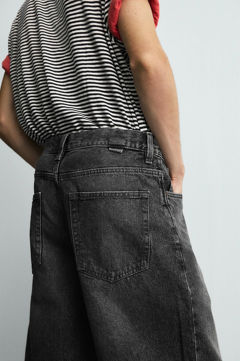 BAGGY FIT DENIM SHORTS