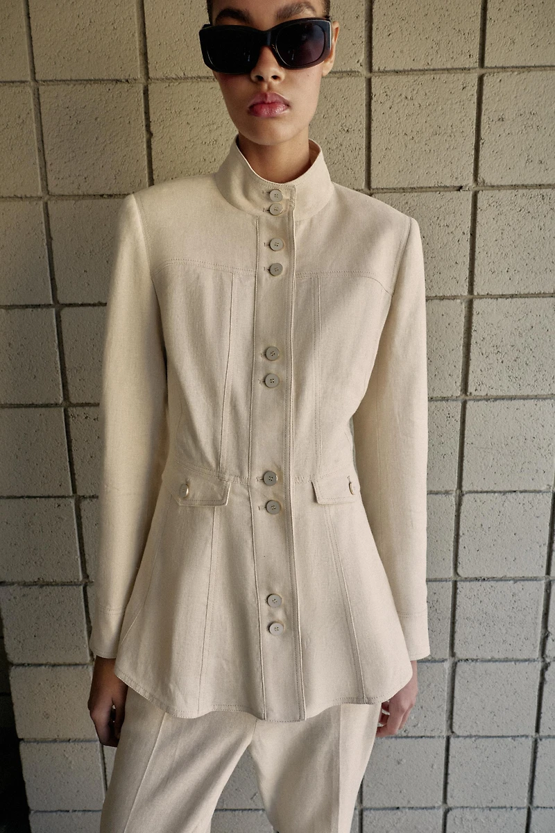 FITTED LINEN JACKET WITH SHOULDER PADS