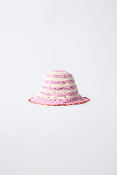 BONNET EN MAILLE CROCHET À RAYURES