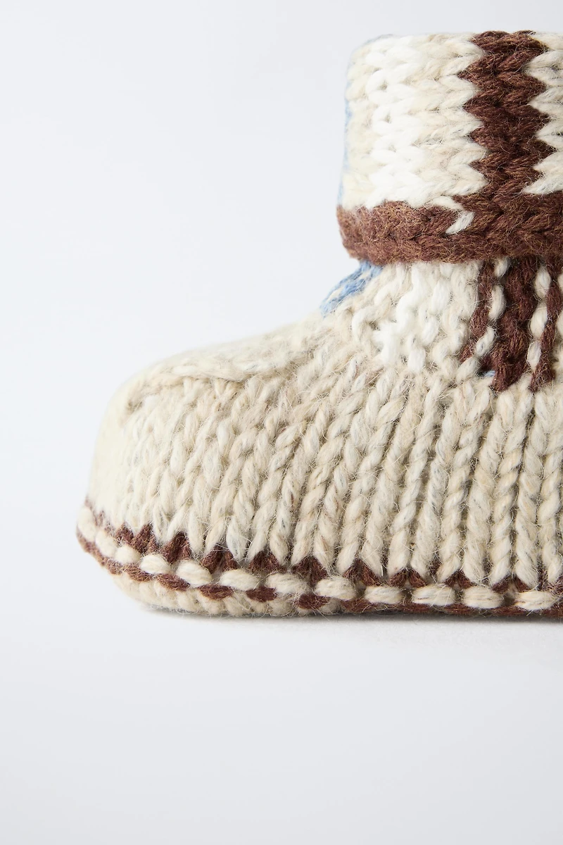 KNIT BOOTIES