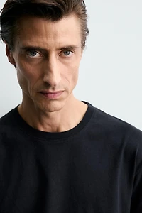 IRREGULAR HEM T-SHIRT