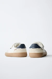 BAREFOOT SNEAKERS