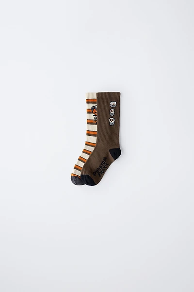 TWO-PACK OF PUMPKIN STRIPE SOCKS