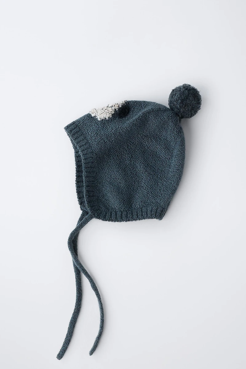 EMBROIDERED DOG KNIT BONNET