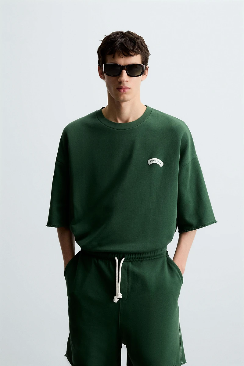 CONTRAST PATCH SWEATSHIRT
