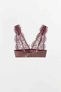 LACE TRIM TRIANGLE BRALETTE