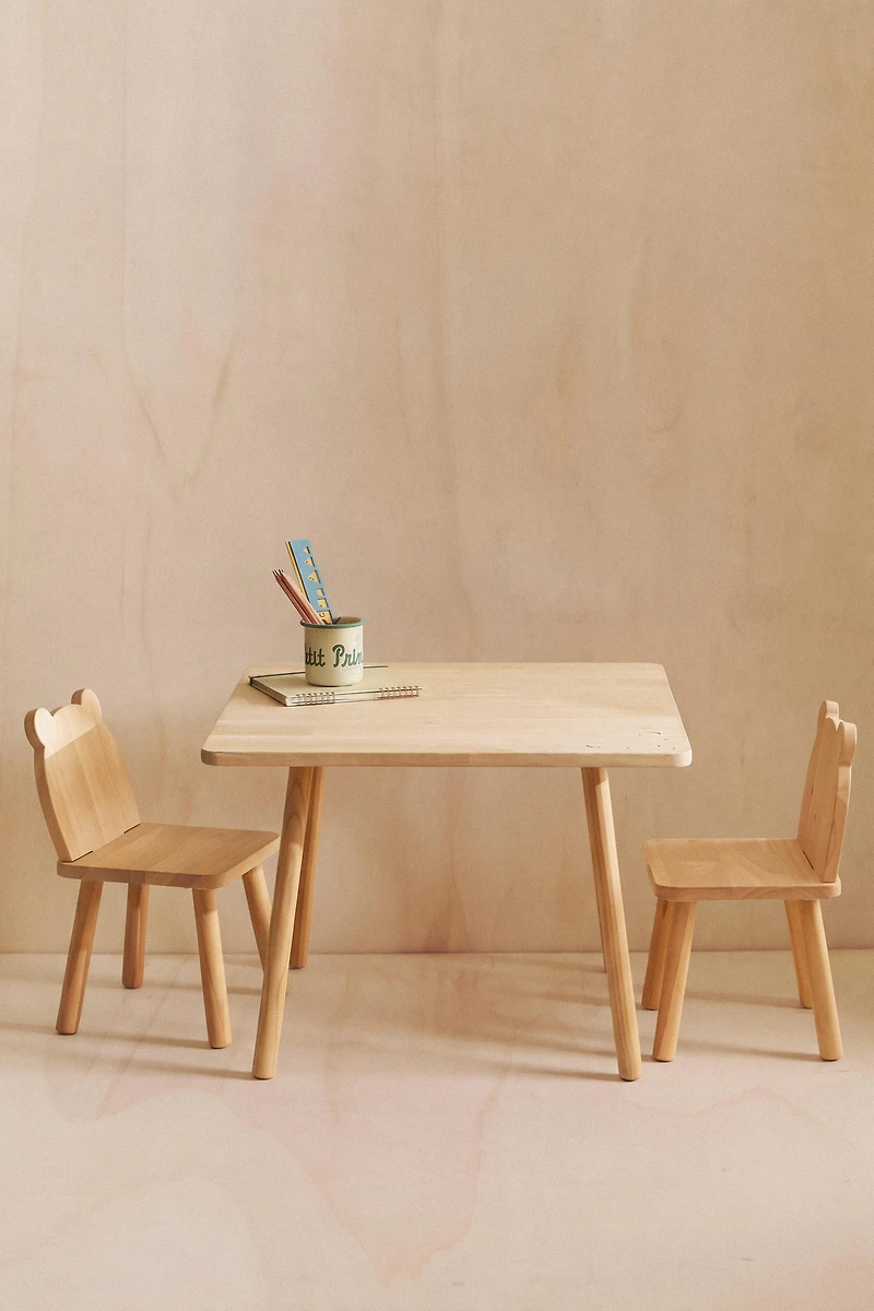 KIDS' WOODEN BEAR TABLE