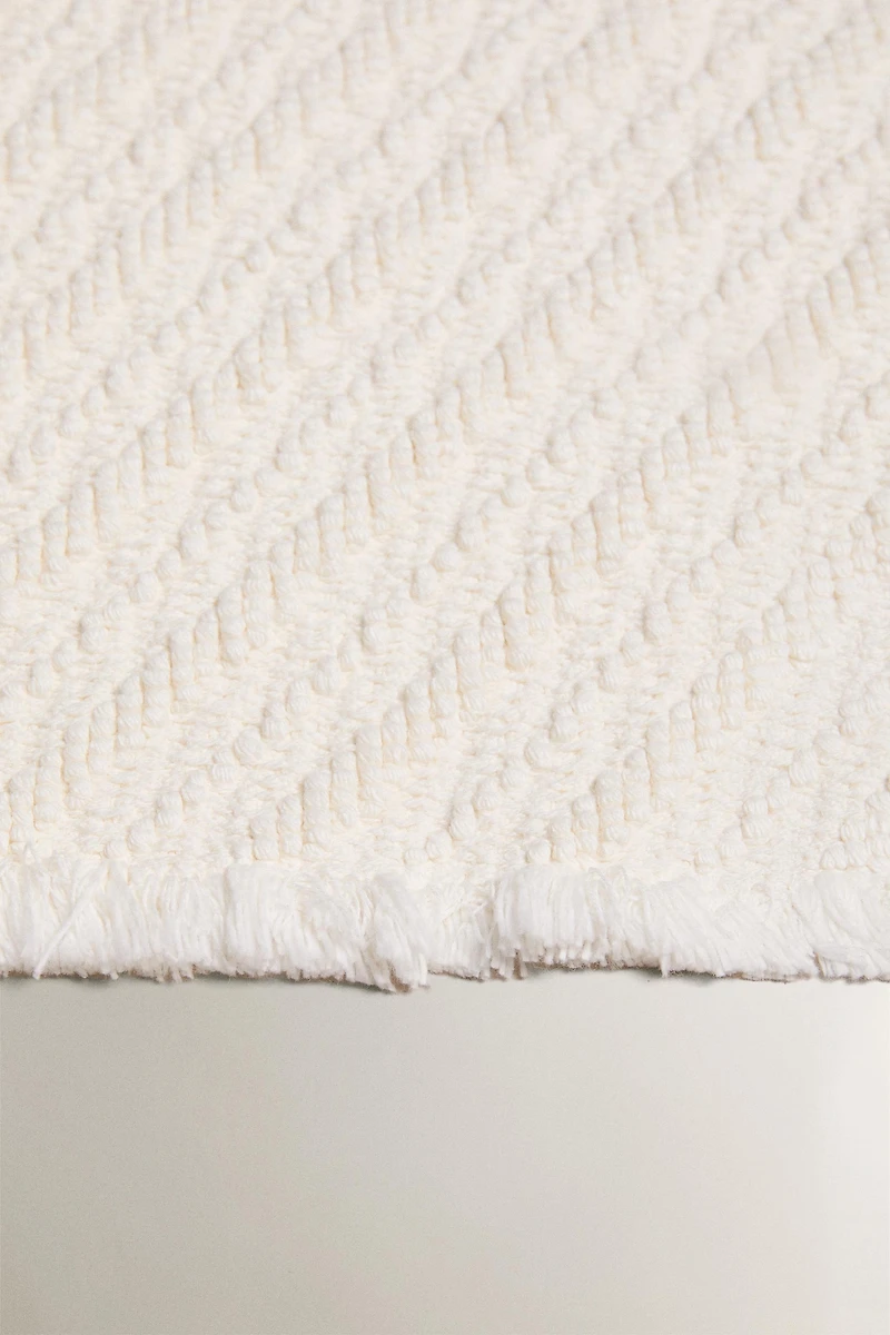 DIAGONAL STRIPED BATH MAT