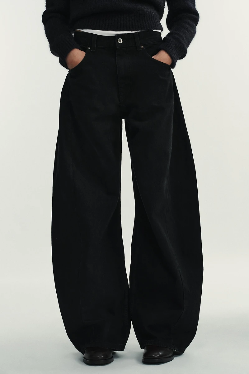 TRF HIGH-RISE OVERSIZE BALLOON JEANS