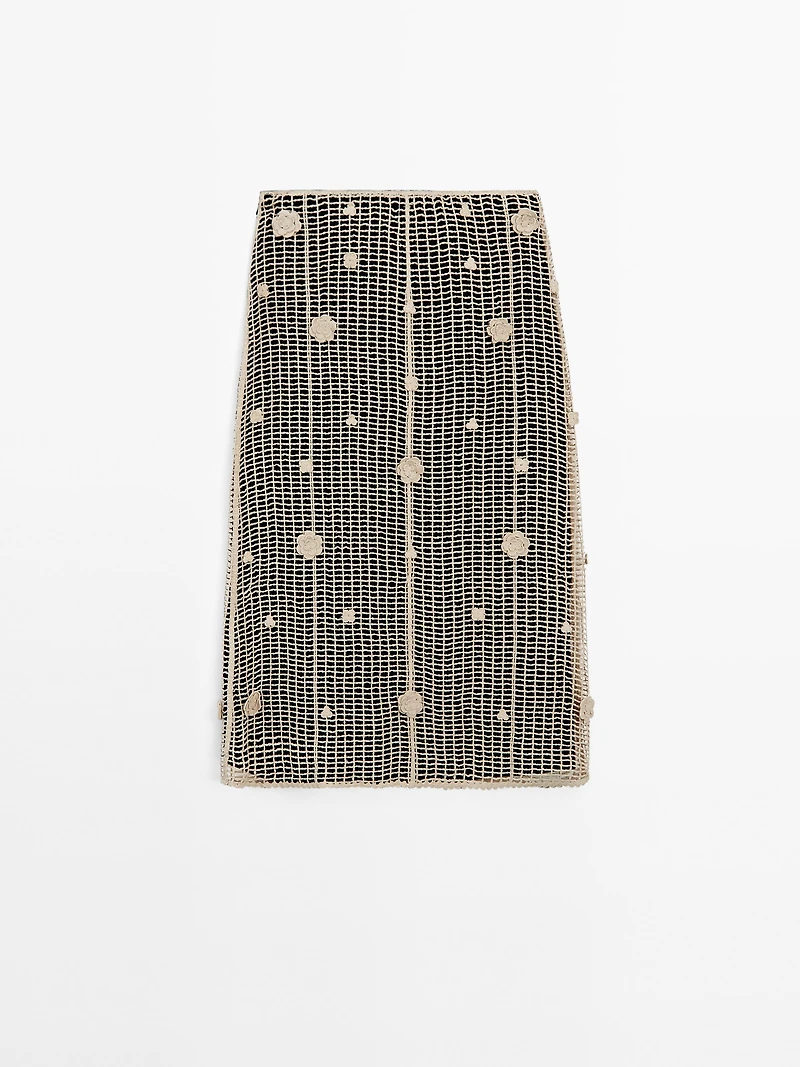 Midi skirt with floral embroidery