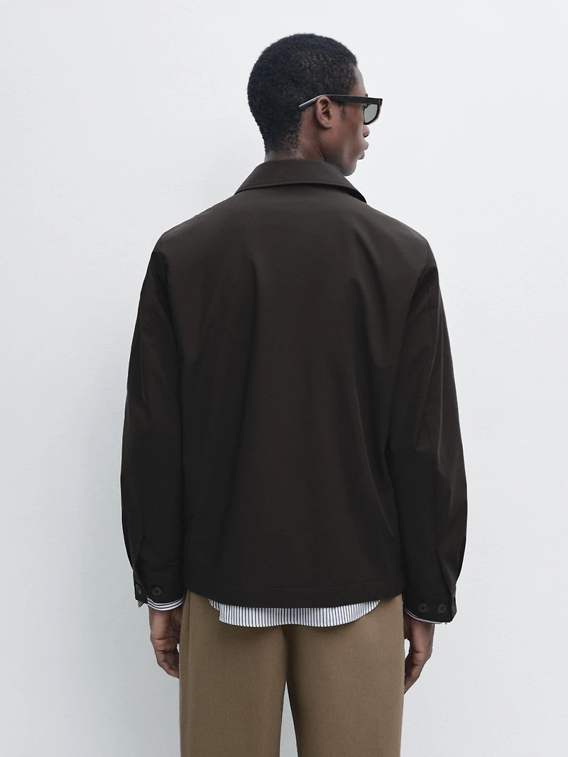Short jacket with pocket details