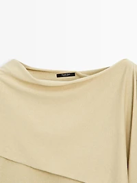 Pull en maille avec détail foulard