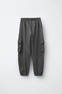ENSEMBLE SWEAT ET JOGGER CARGO ÉTIQUETTE AUTOCOLLANTE
