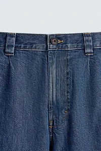 BERMUDA EN DENIM COUPE DÉCONTRACTÉE PLIS