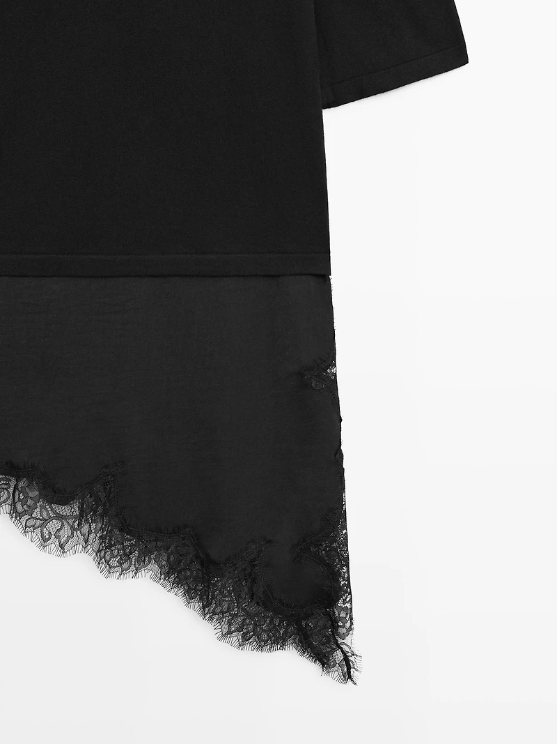 Dress with contrast lace detail