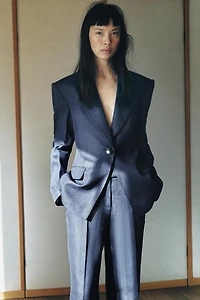 100% HERRINGBONE LINEN FITTED BLAZER