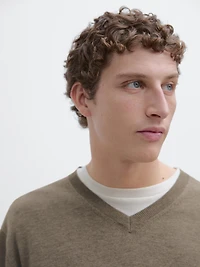 Cotton blend V-neck knit sweater