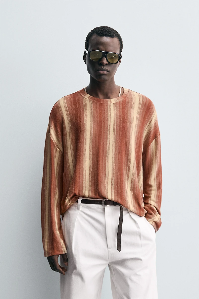 FLOWY STRIPED T-SHIRT