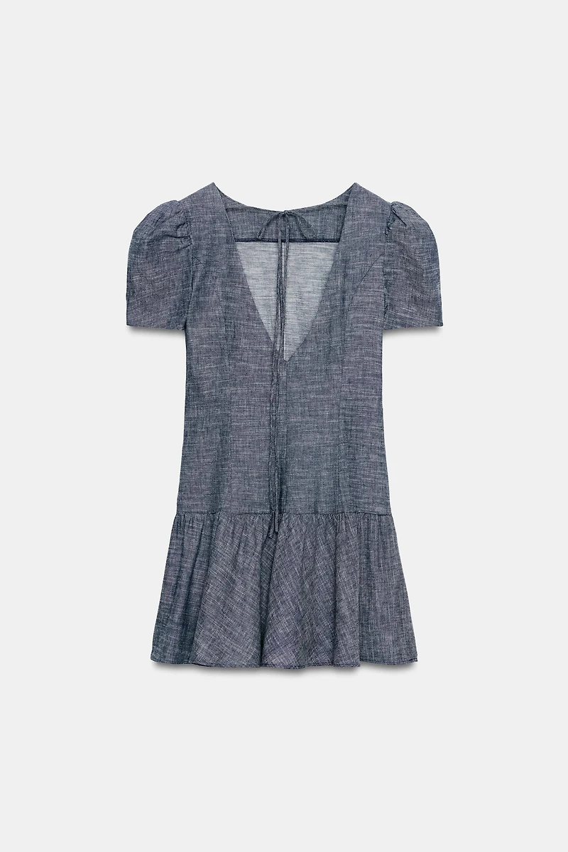 ROBE COURTE À MANCHES BOUFFANTES