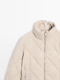 Short water-repellent down jacket