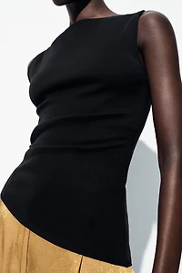 ASYMMETRICAL RUCHED T-SHIRT