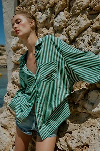 OVERSIZED STRIPED SHIRT