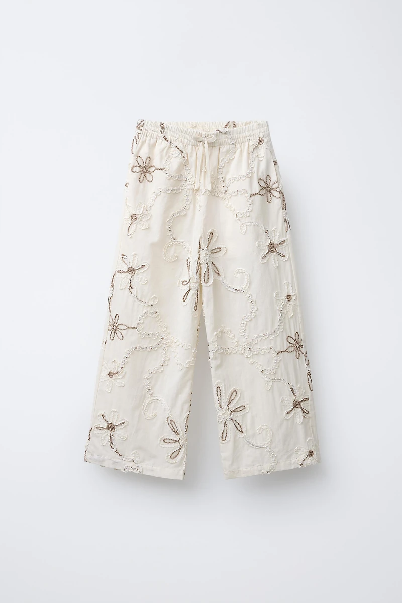 PANTALON DROIT FLEURS BRODÉES