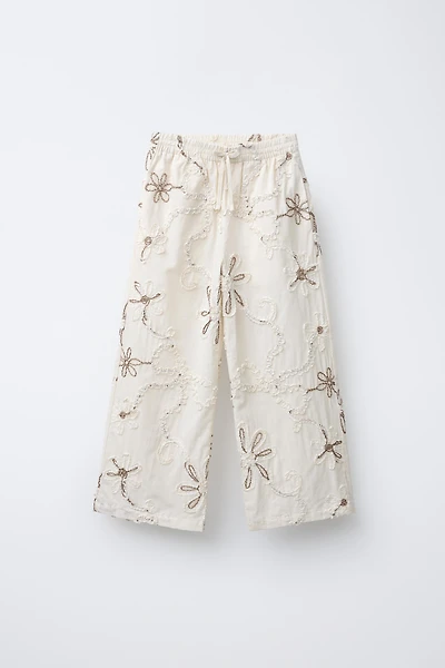 PANTALON DROIT FLEURS BRODÉES