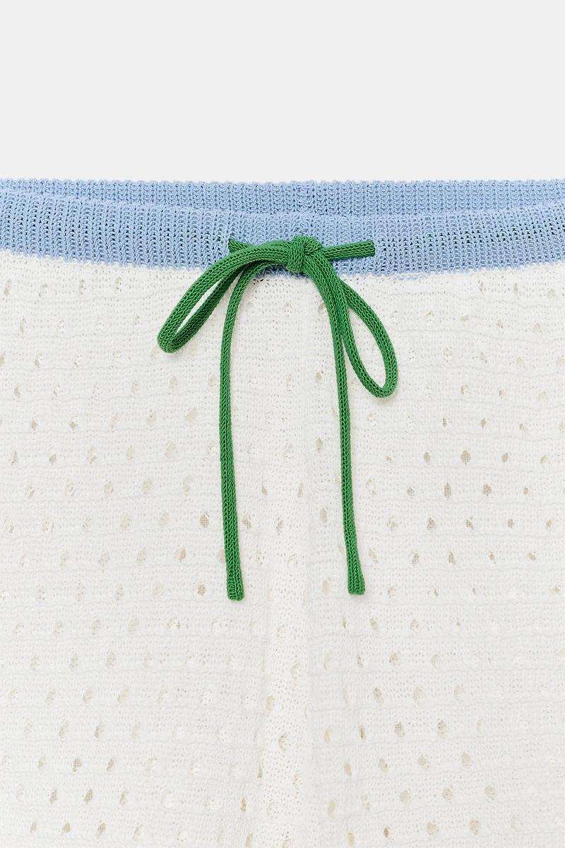 SHORT EN MAILLE AJOURÉE