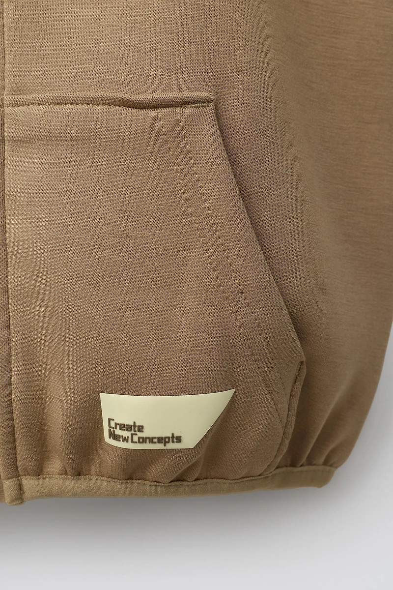 INTERLOCK HOODIE VEST