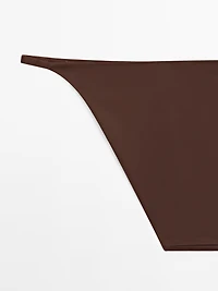Bikini bottoms with thin straps