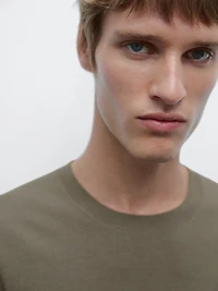 100% cotton knit T-shirt