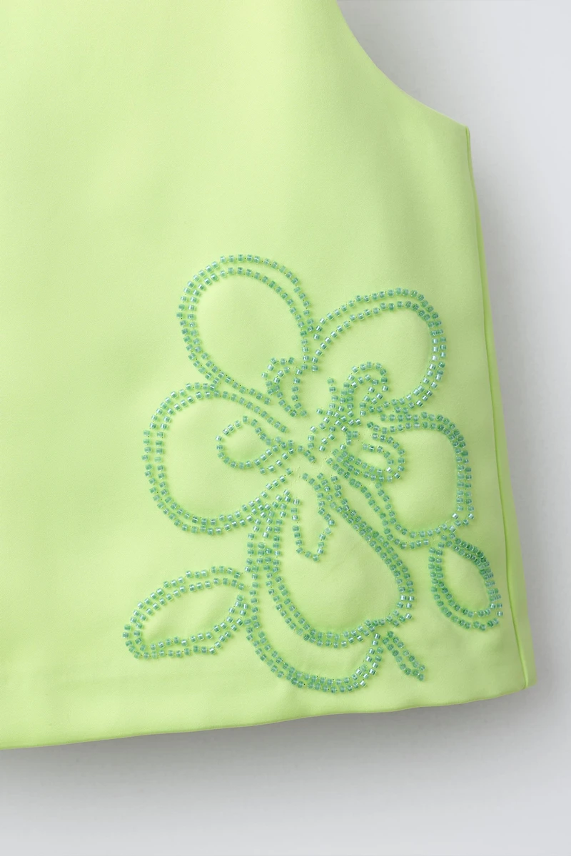 EMBROIDERED BEADED FLOWER TOP