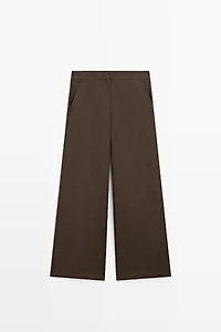 Flowing linen trousers